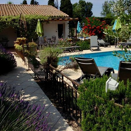Logis Hotel Restaurant Hostellerie De La Tour Fontvieille Bagian luar foto